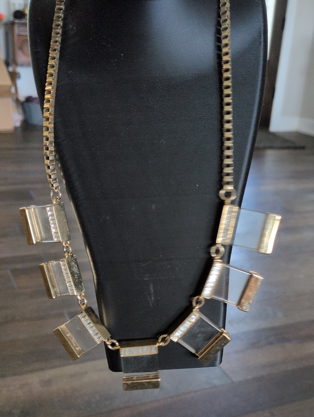 Ann Taylor Gold Tone Resin Box Chain